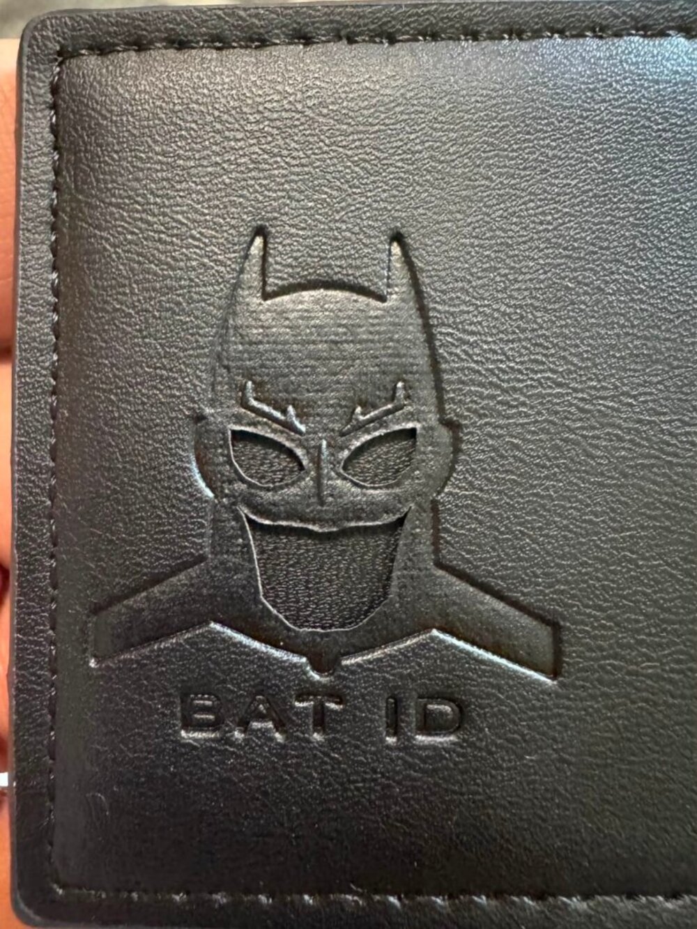 Bat ID Horizontal Laser Cut Batman Card Holder Wallet Black NIB - Set of 2 - Picture 5 of 6